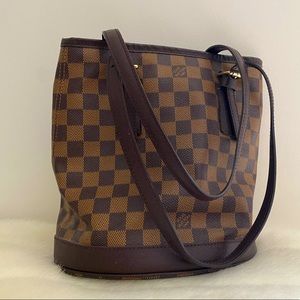 Louis Vuitton Damier Ebene Marais Bucket Bag